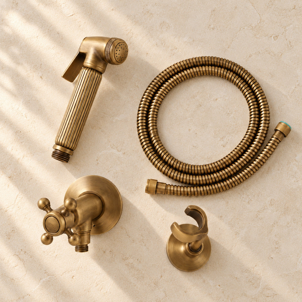 Douchette Cannelée et éléments du kit complet dans le décor beige Brasselle