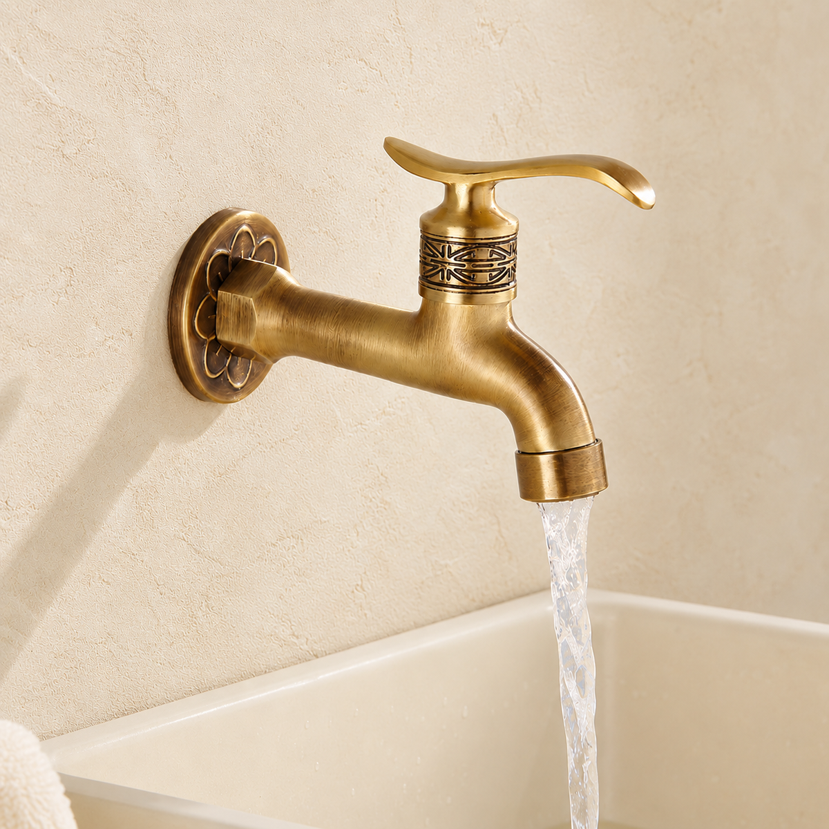 Robinet Ornement — écoulement de l’eau