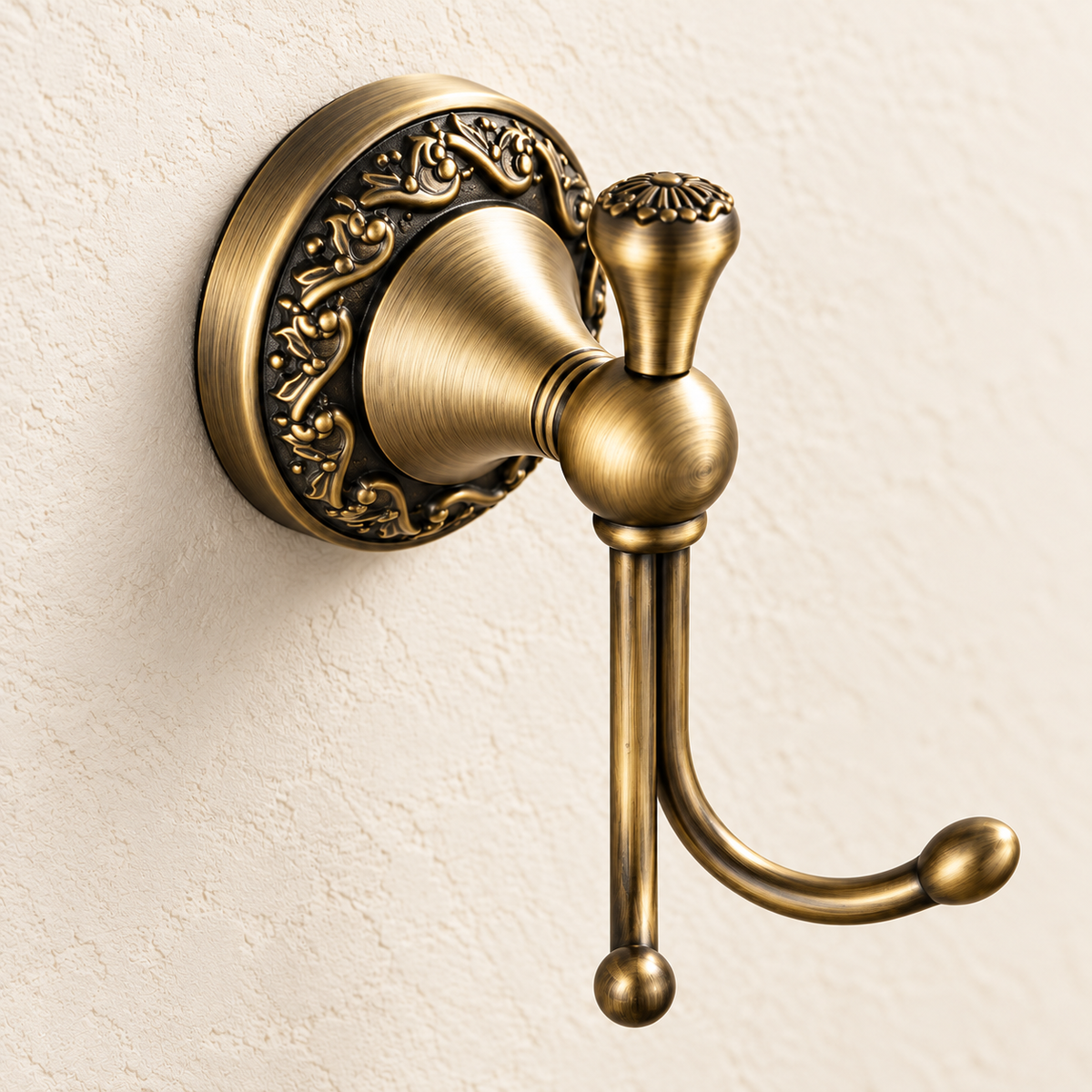 Patère Héritage bronze antique — vue 4, décor beige